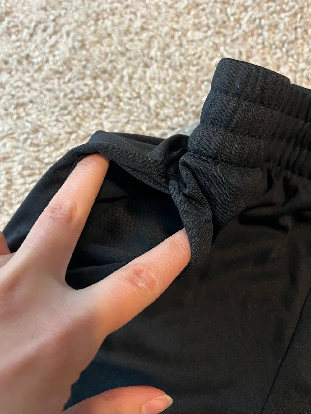 ⚫️ADIDAS: Boy size M, regular fit logo athletic shorts w/pockets, preowned⚫️